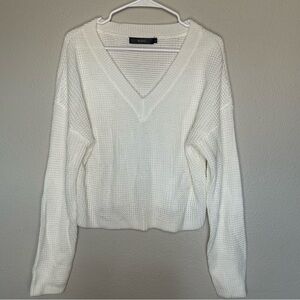 Women's V-Neck Knitted White Short Sweater Size Large